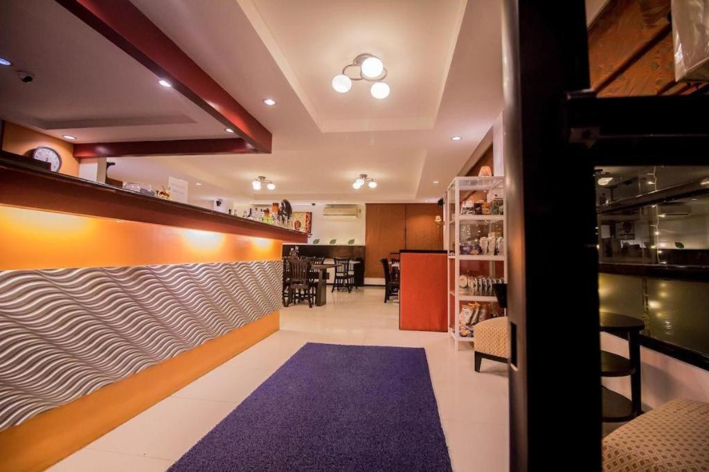 The Red Palm Suites And Restaurant Butuan City المظهر الخارجي الصورة