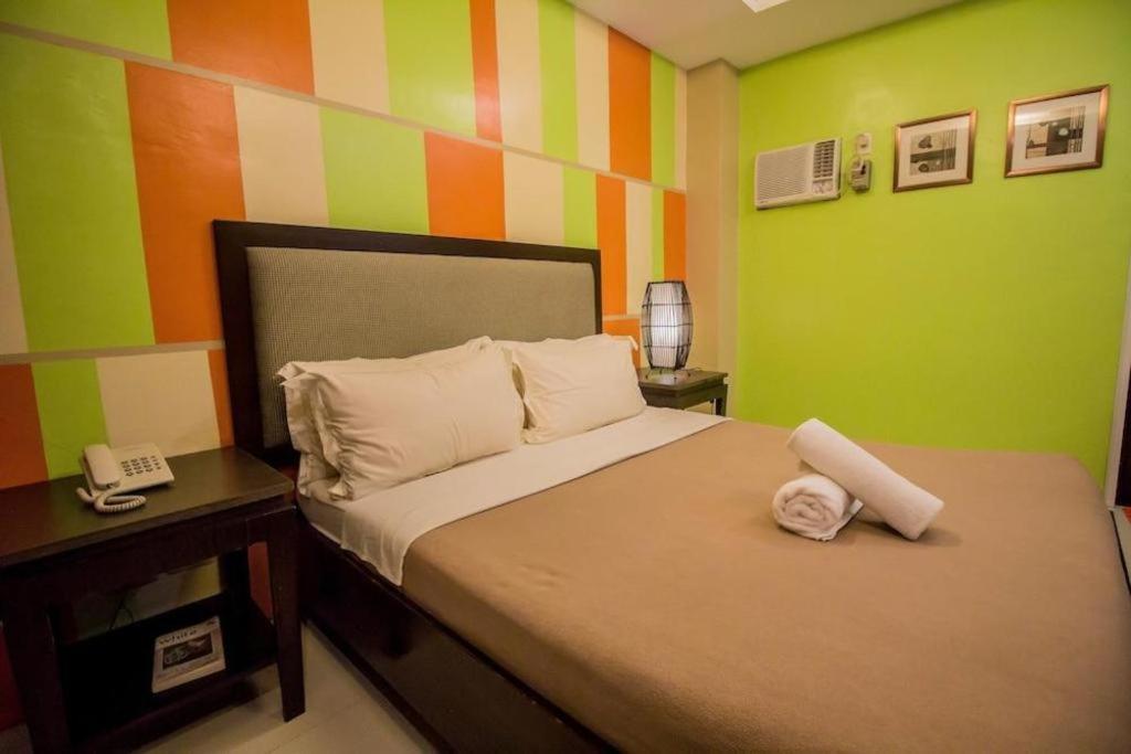 The Red Palm Suites And Restaurant Butuan City المظهر الخارجي الصورة