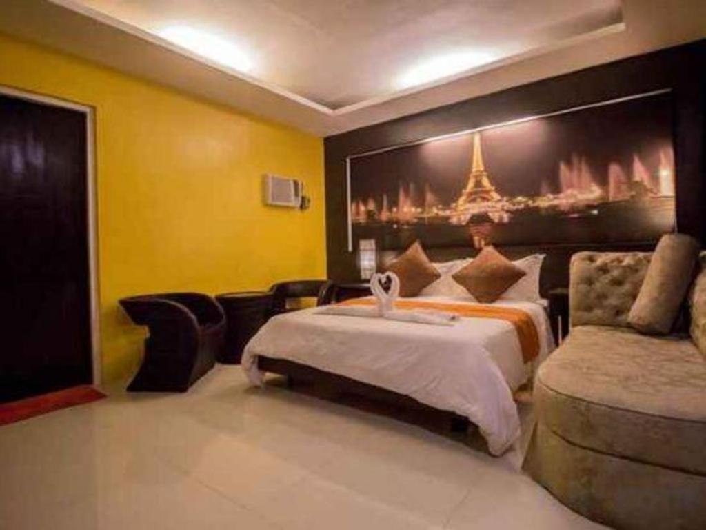 The Red Palm Suites And Restaurant Butuan City المظهر الخارجي الصورة