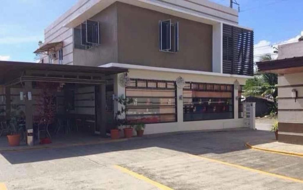 The Red Palm Suites And Restaurant Butuan City المظهر الخارجي الصورة