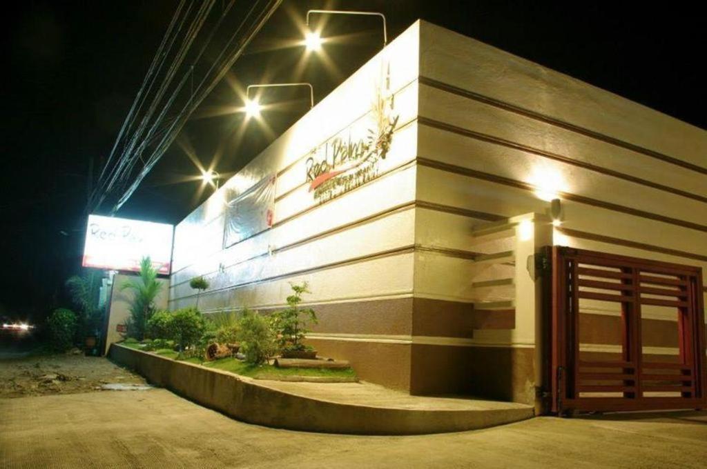 The Red Palm Suites And Restaurant Butuan City المظهر الخارجي الصورة